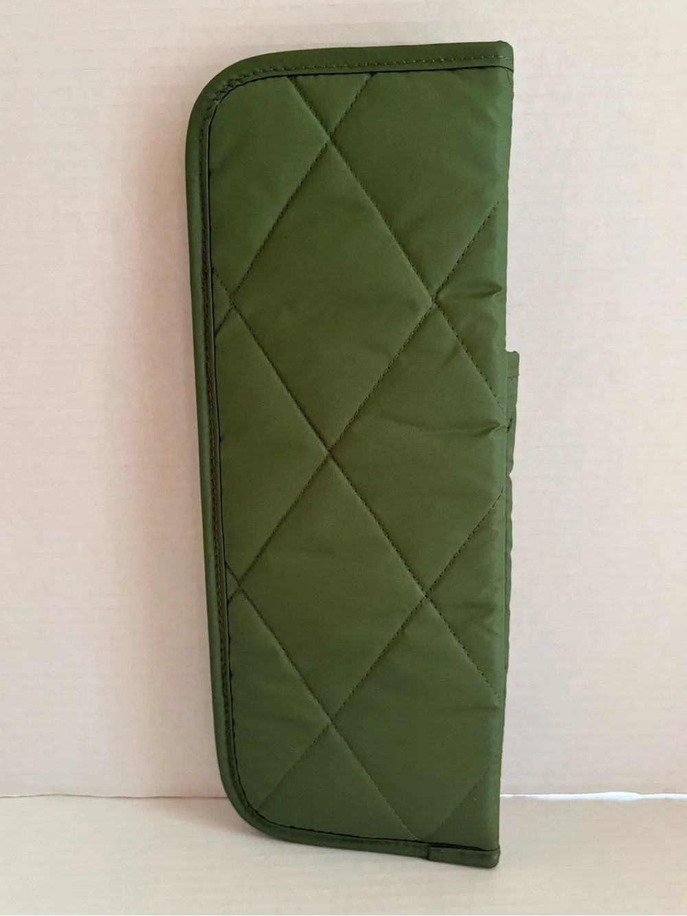 Vera Bradley Pearlized Cedar Green Quilted Curling & Flat Iron Cover
